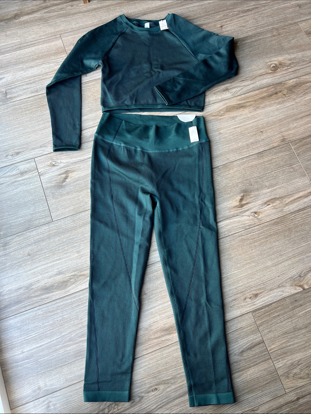 OFFLINE by Aerie Ribbed High-Waist Leggings with matching crop top, NWT
